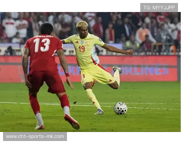 巴萨亚马尔速度带球更危险，改变了足球战术的格局